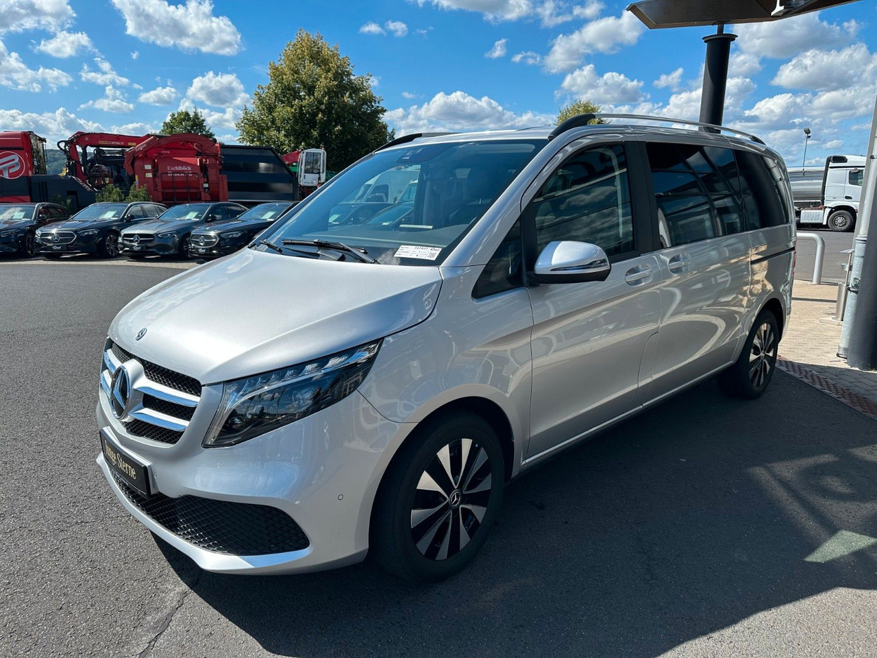 Mercedes-Benz V 250 EDITION 4MATIC Kompakt Liege-Paket AHK2,5t - Karavan: slika 3 Mercedes-Benz V 250 EDITION 4MATIC Kompakt Liege-Paket AHK2,5t - Karavan: slika 3