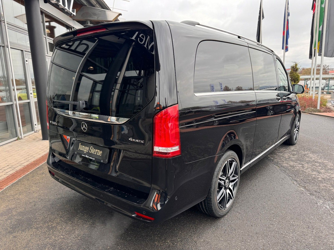 Mercedes-Benz V 300 4MATIC AVA ED AMG Extral AIRMATIC Stdh AHK - Karavan: slika 5 Mercedes-Benz V 300 4MATIC AVA ED AMG Extral AIRMATIC Stdh AHK - Karavan: slika 5