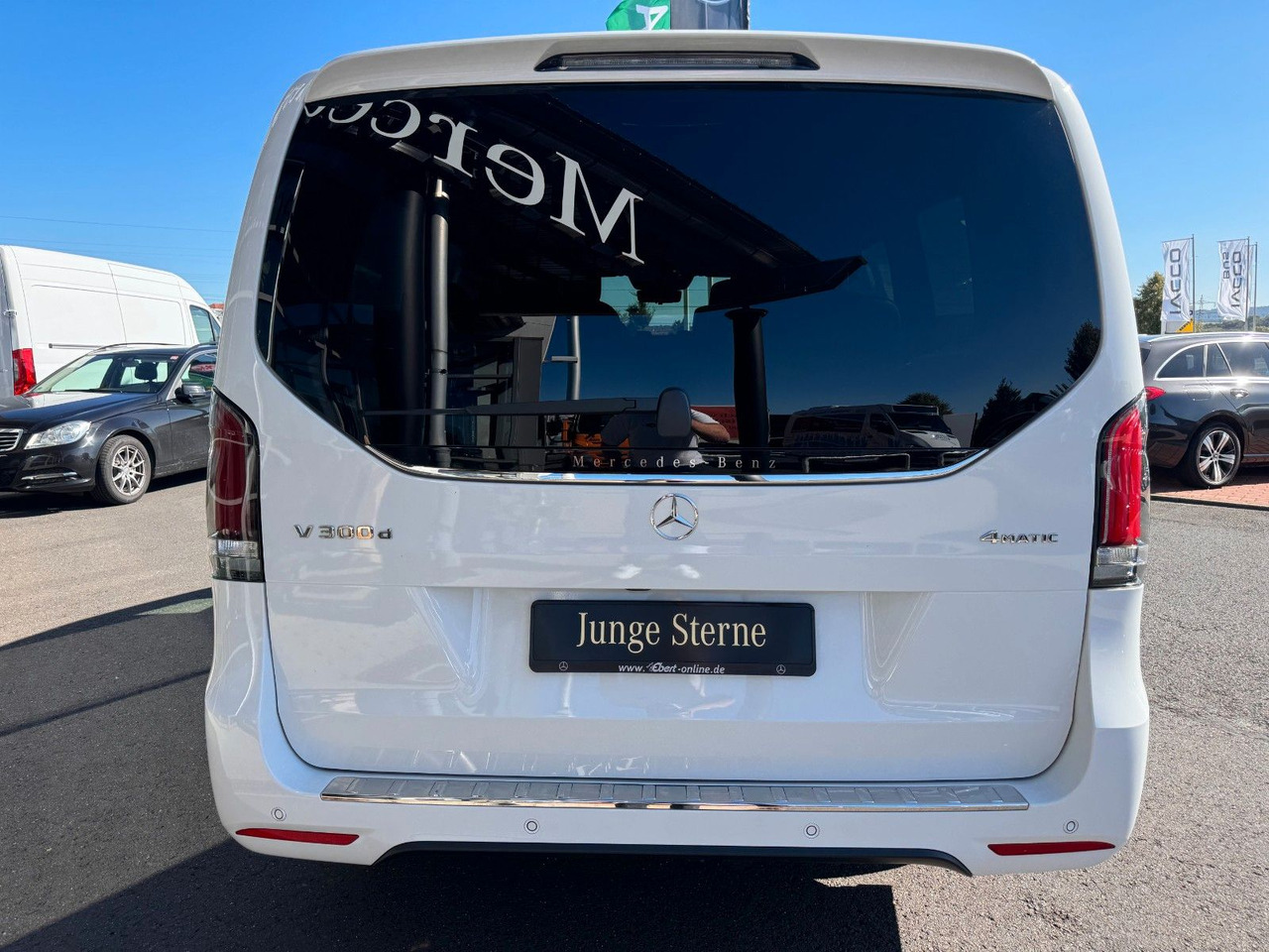 Mercedes-Benz V 300 d 4MATIC EXCLUSIVE AMG Tische AHK2,5to - Karavan: slika 5 Mercedes-Benz V 300 d 4MATIC EXCLUSIVE AMG Tische AHK2,5to - Karavan: slika 5