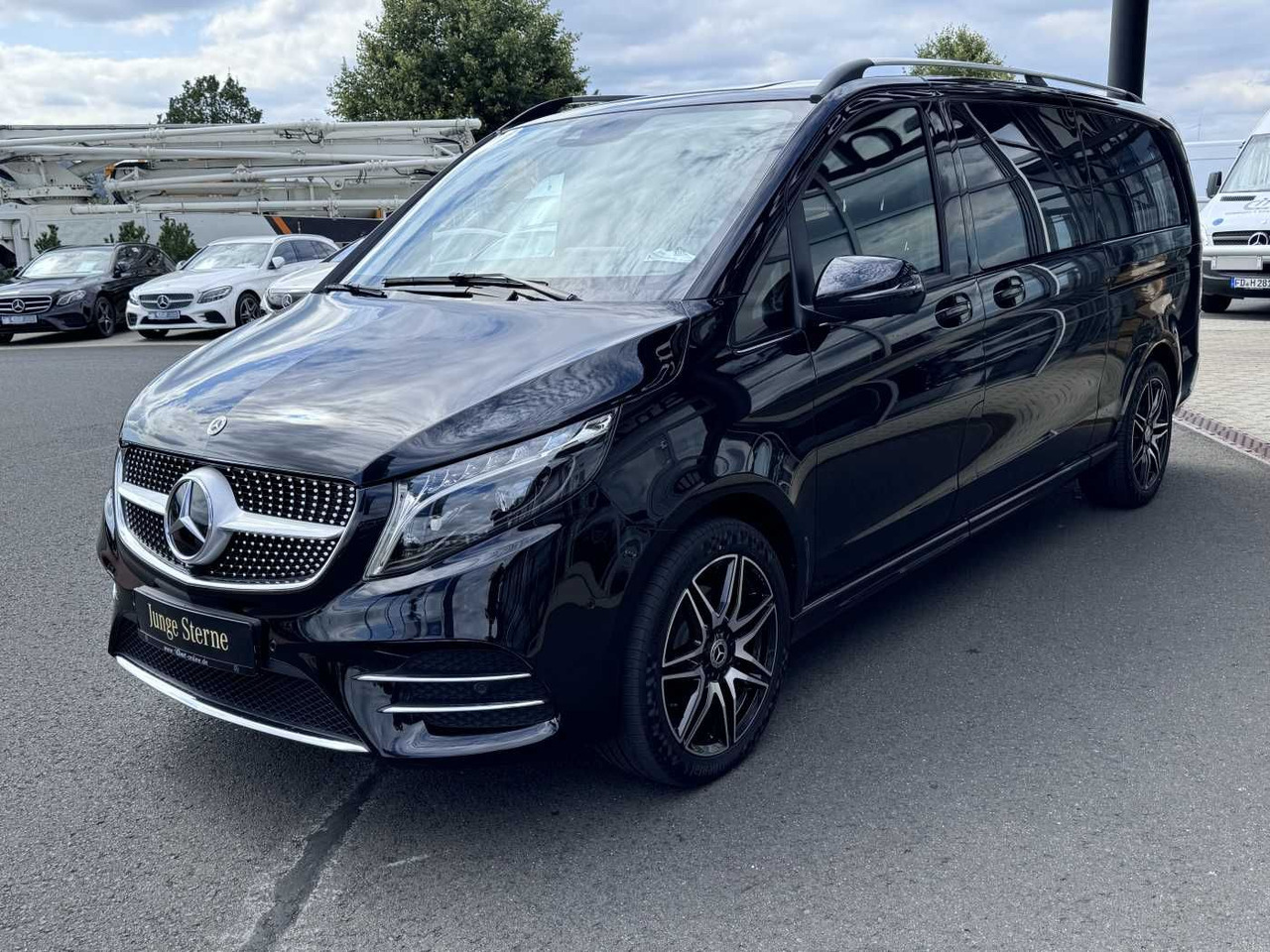 Mercedes-Benz V 300 d AVA AMG 4MATIC AIRMATIC Sitzklima el Tür - Putnički kombi: slika 3 Mercedes-Benz V 300 d AVA AMG 4MATIC AIRMATIC Sitzklima el Tür - Putnički kombi: slika 3