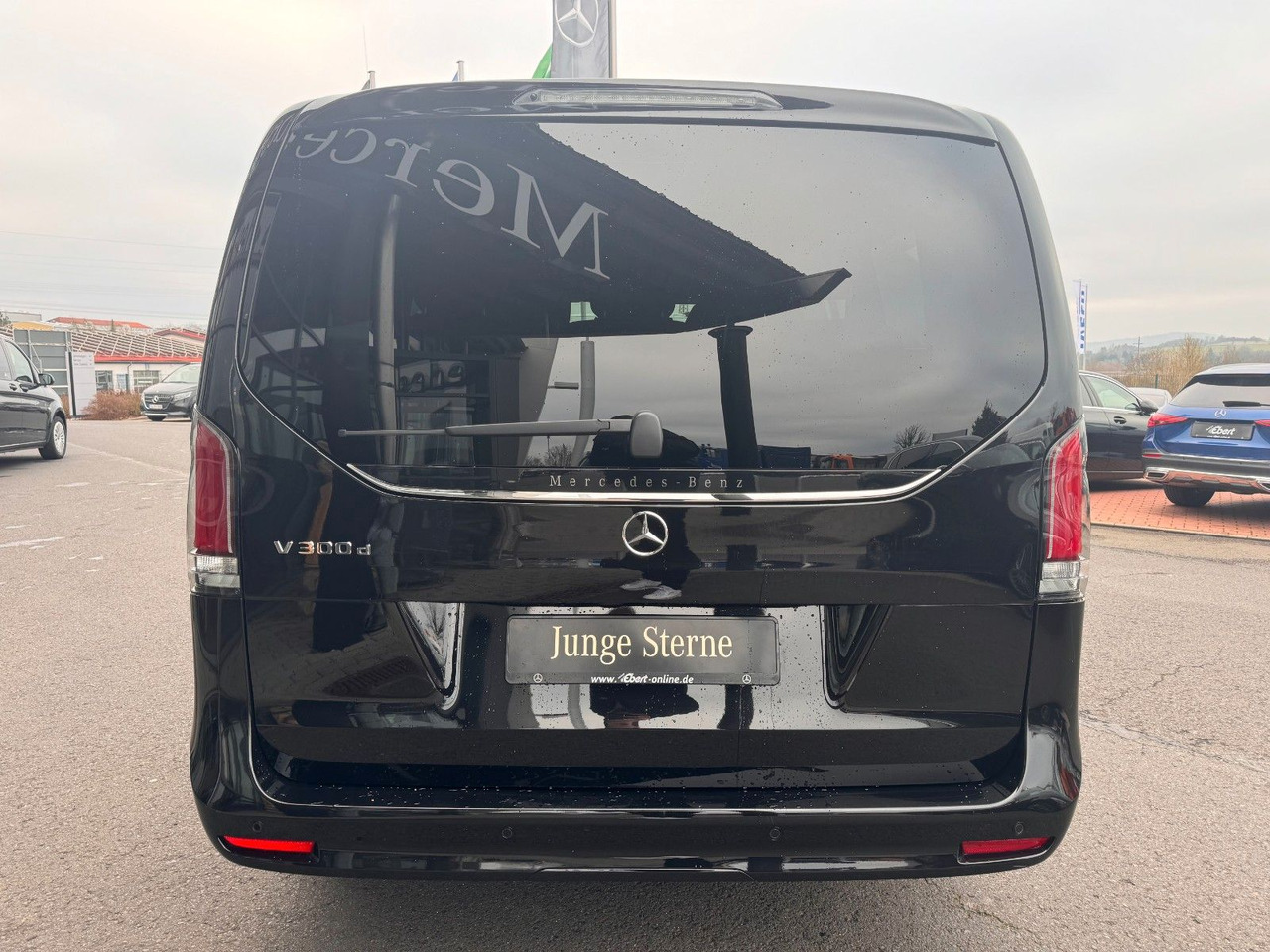 Mercedes-Benz V 300 d AVA DISTRONIC AHK Standheiz Sound - Putnički kombi: slika 5 Mercedes-Benz V 300 d AVA DISTRONIC AHK Standheiz Sound - Putnički kombi: slika 5