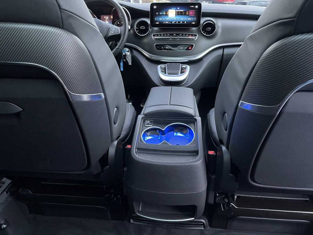 Minibus, Putnički kombi Mercedes-Benz V 300 d EXCLUSIVE ED AMG Panorama AHK2,5 DISTRON: slika 9 Minibus, Putnički kombi Mercedes-Benz V 300 d EXCLUSIVE ED AMG Panorama AHK2,5 DISTRON: slika 9