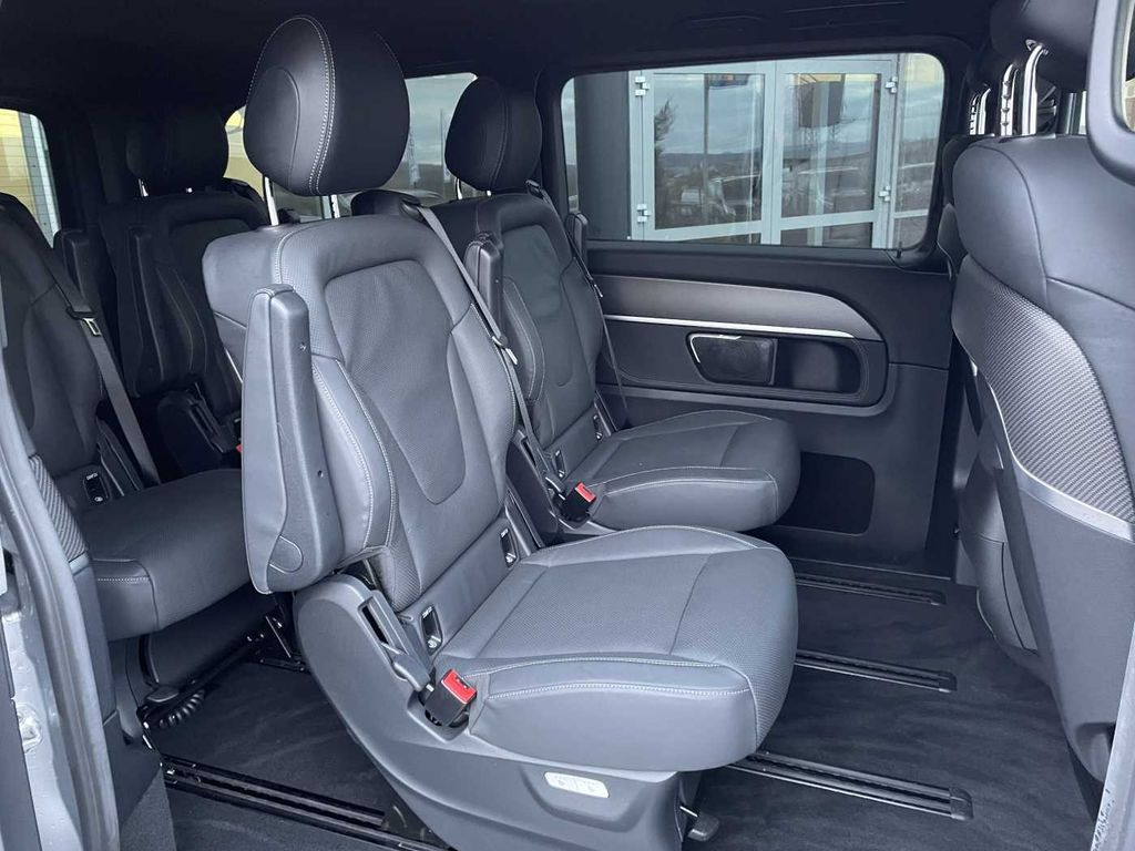 Minibus, Putnički kombi Mercedes-Benz V 300 d EXCLUSIVE ED AMG Panorama AHK2,5 DISTRON: slika 7 Minibus, Putnički kombi Mercedes-Benz V 300 d EXCLUSIVE ED AMG Panorama AHK2,5 DISTRON: slika 7