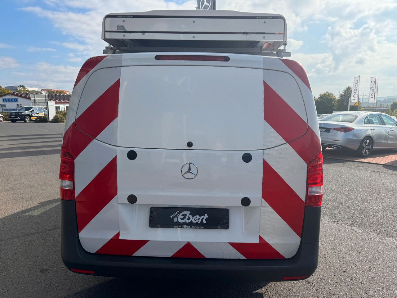 Mercedes-Benz Vito 111 CDI Tourer Begleitfahrzeug BF3+ / WVZ - Putnički kombi: slika 5 Mercedes-Benz Vito 111 CDI Tourer Begleitfahrzeug BF3+ / WVZ - Putnički kombi: slika 5