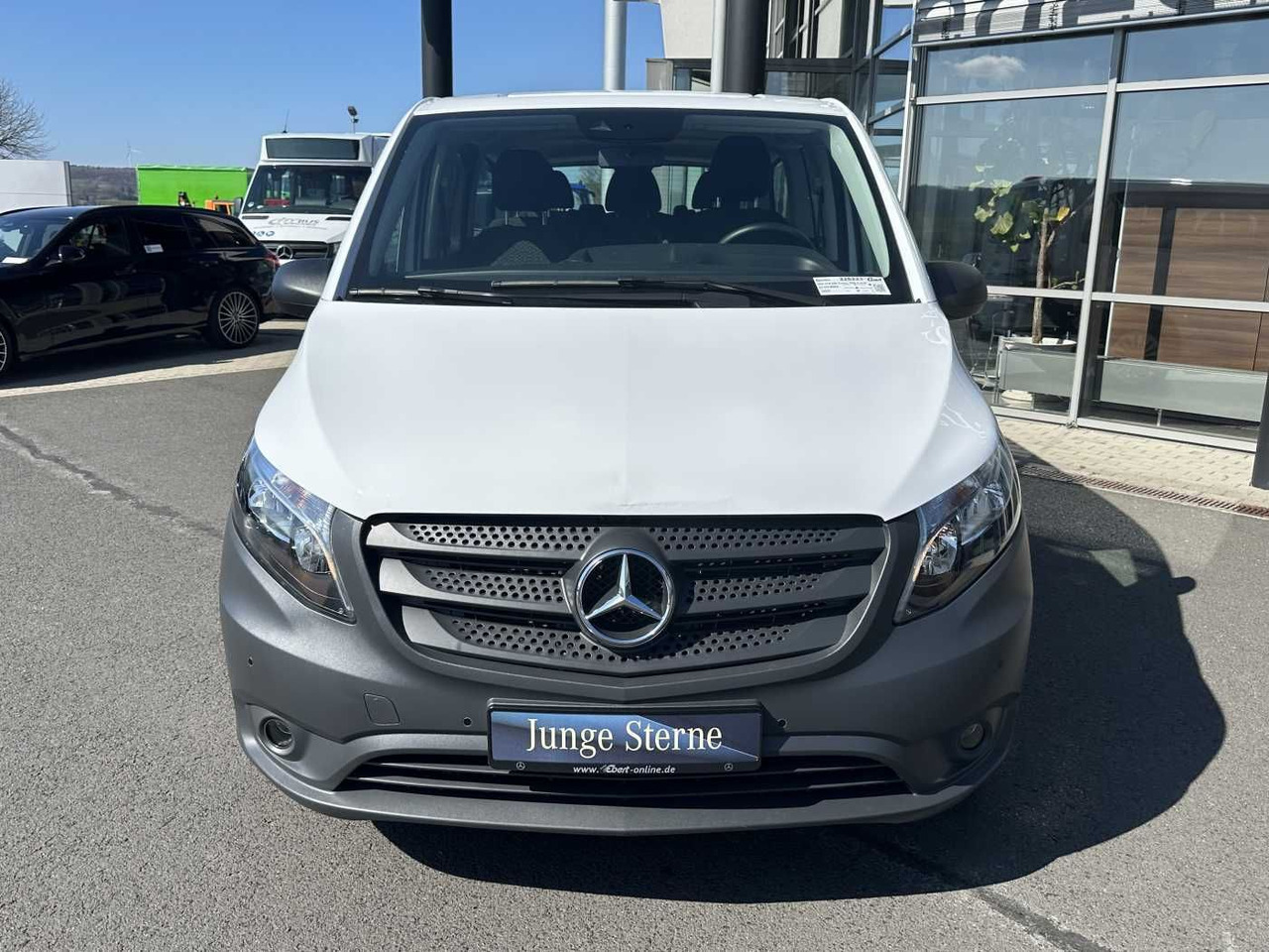 Mercedes-Benz Vito 114 CDI Tourer 8Sitze Klima Audio40 Kamera - Putnički kombi: slika 2 Mercedes-Benz Vito 114 CDI Tourer 8Sitze Klima Audio40 Kamera - Putnički kombi: slika 2