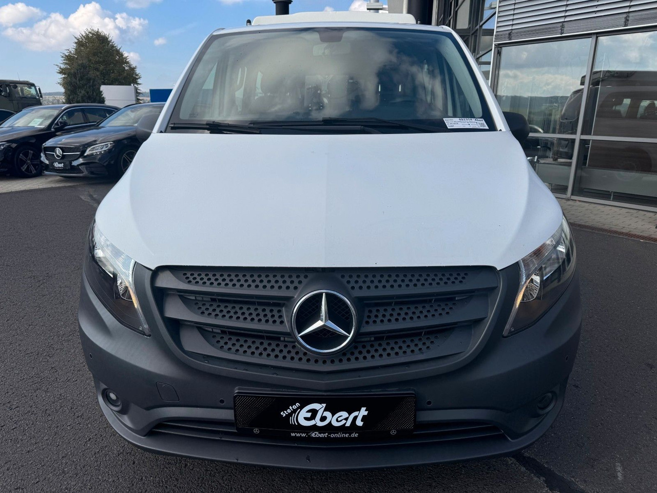 Mercedes-Benz Vito 114 CDI Tourer Begleitfahrzeug BF3+ / WVZ - Furgon: slika 2 Mercedes-Benz Vito 114 CDI Tourer Begleitfahrzeug BF3+ / WVZ - Furgon: slika 2