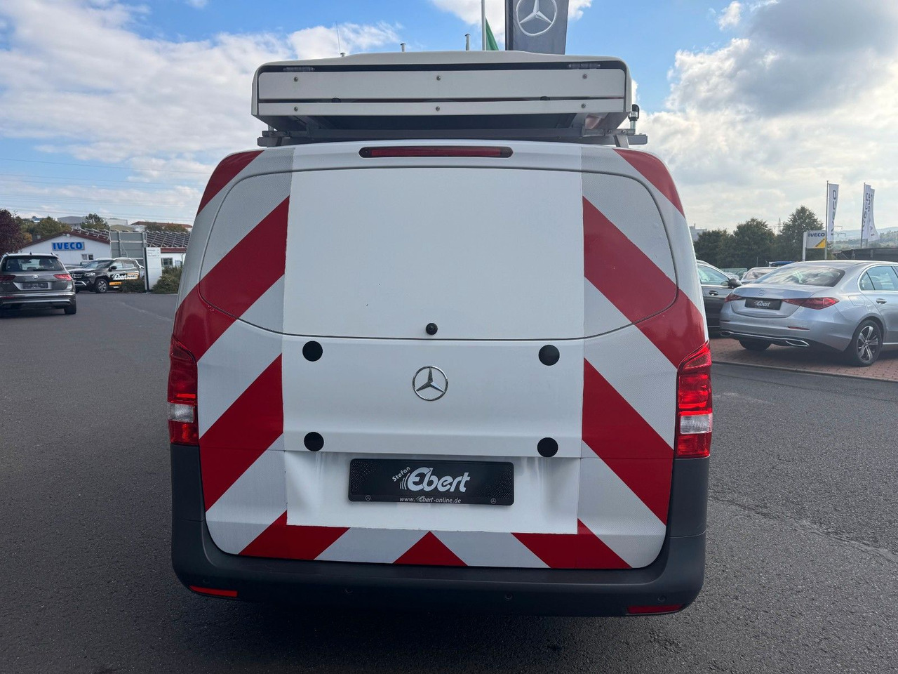 Mercedes-Benz Vito 114 CDI Tourer Begleitfahrzeug BF3+ / WVZ - Furgon: slika 5 Mercedes-Benz Vito 114 CDI Tourer Begleitfahrzeug BF3+ / WVZ - Furgon: slika 5