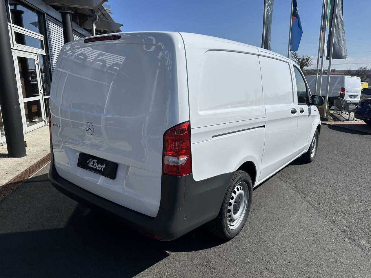 Mercedes-Benz eVito 112 Klima Kamera Audio 30 Sitzheiz Tempom. - Mali kombi, Električno dostavno vozilo: slika 4 Mercedes-Benz eVito 112 Klima Kamera Audio 30 Sitzheiz Tempom. - Mali kombi, Električno dostavno vozilo: slika 4