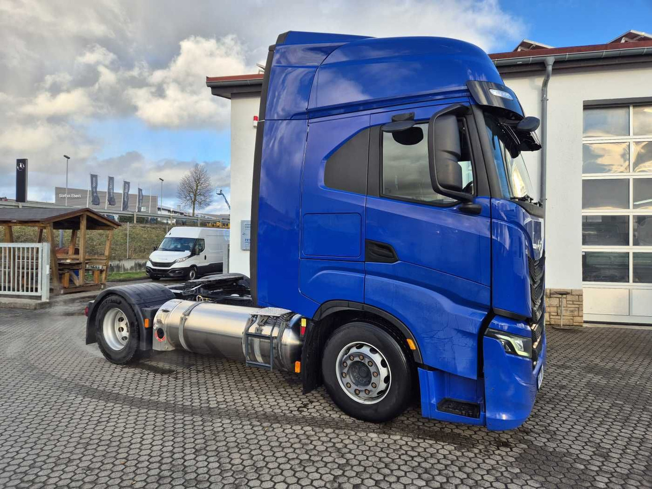 Iveco S-Way 460 NP LNG ACC Intarder Navi - Tegljač: slika 5 Iveco S-Way 460 NP LNG ACC Intarder Navi - Tegljač: slika 5