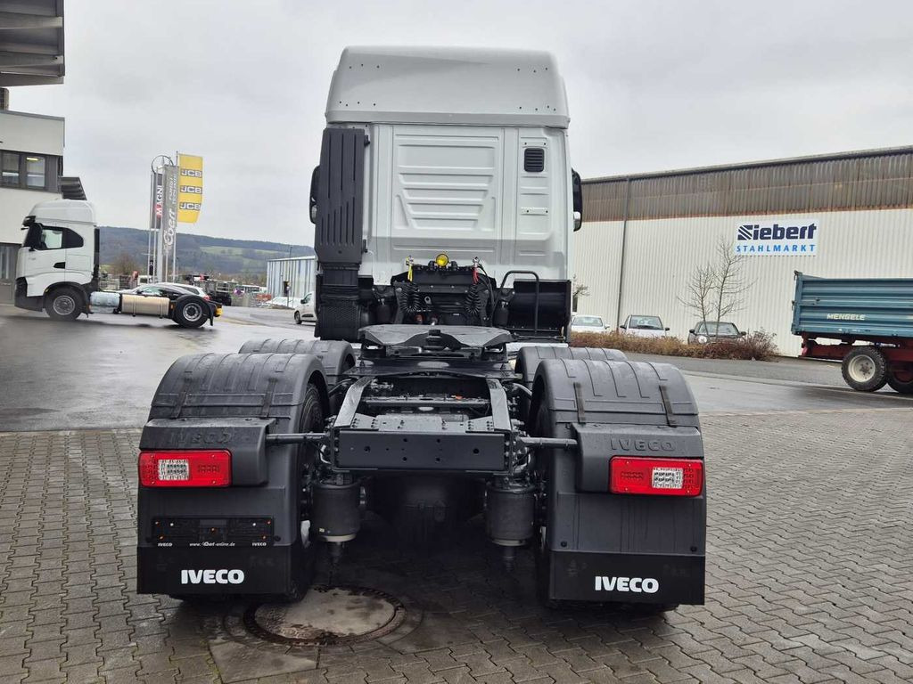 Novu Tegljač Iveco X-Way AS440X57TZ/P ON+ 6x4 Intarder 2xBett Iveco X-Way AS440X57TZ/P ON+ 6x4 Intarder 2xBett: slika 8 Novu Tegljač Iveco X-Way AS440X57TZ/P ON+ 6x4 Intarder 2xBett Iveco X-Way AS440X57TZ/P ON+ 6x4 Intarder 2xBett: slika 8