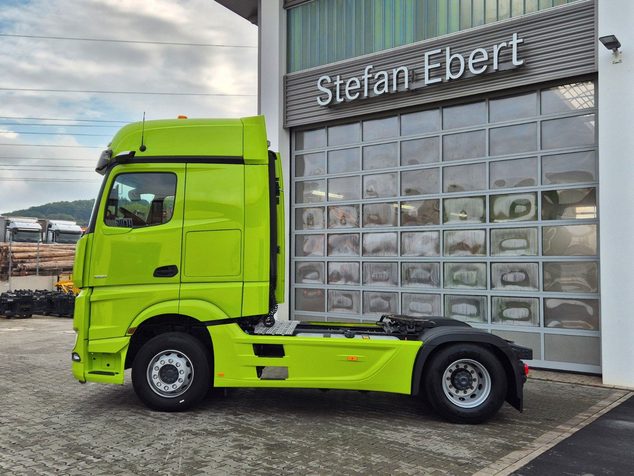Mercedes-Benz Actros 1851 LS Öl-Retarder Standklima Mirror Big - Tegljač: slika 5 Mercedes-Benz Actros 1851 LS Öl-Retarder Standklima Mirror Big - Tegljač: slika 5