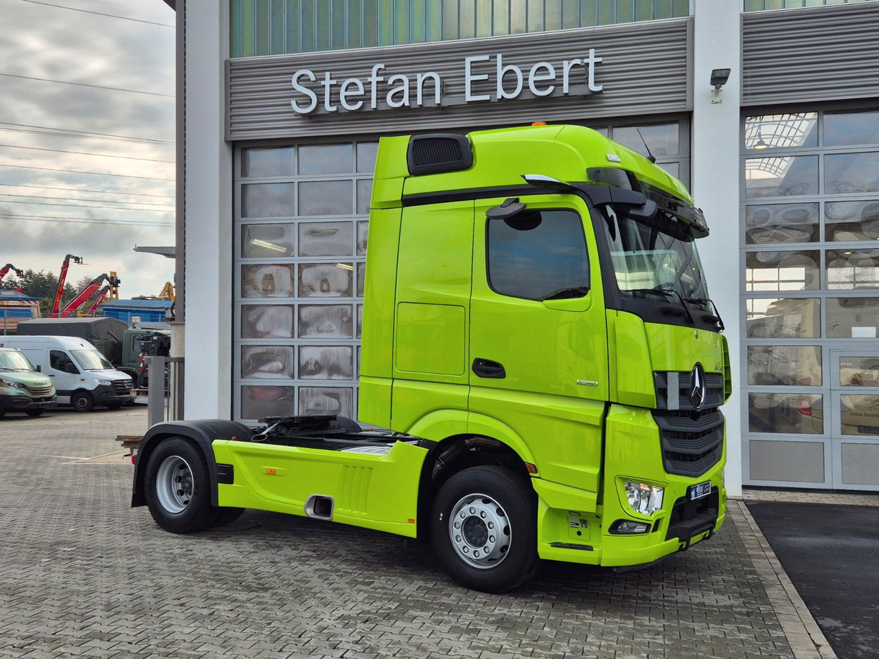 Mercedes-Benz Actros 1851 LS Öl-Retarder Standklima Mirror Big - Tegljač: slika 2 Mercedes-Benz Actros 1851 LS Öl-Retarder Standklima Mirror Big - Tegljač: slika 2