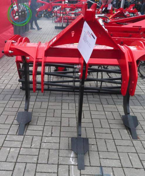 Awemak modular subsoiler Shorti (3 teeth) - Podrivač: slika 1 Awemak modular subsoiler Shorti (3 teeth) - Podrivač: slika 1