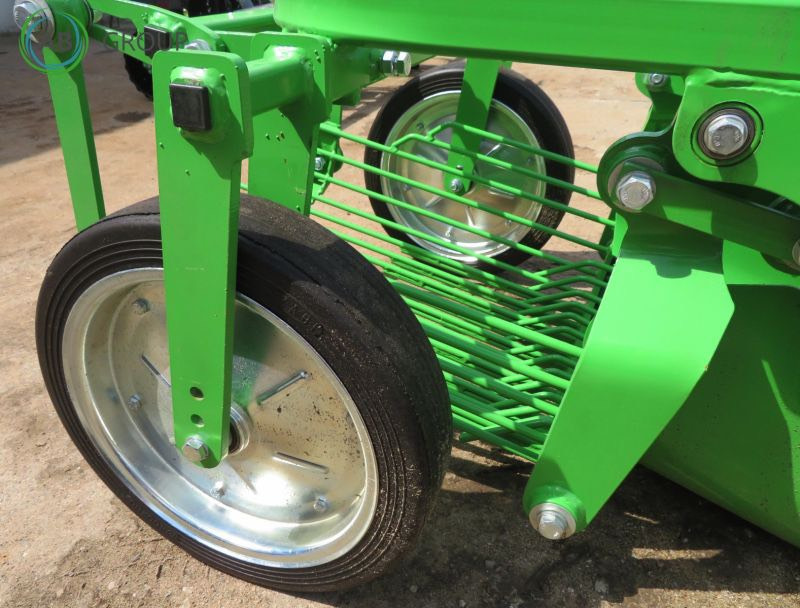 Bomet Ursa Z655/1 vibrating potato digger with rear discharge – available immediately - Kombajn za krompir: slika 4 Bomet Ursa Z655/1 vibrating potato digger with rear discharge – available immediately - Kombajn za krompir: slika 4