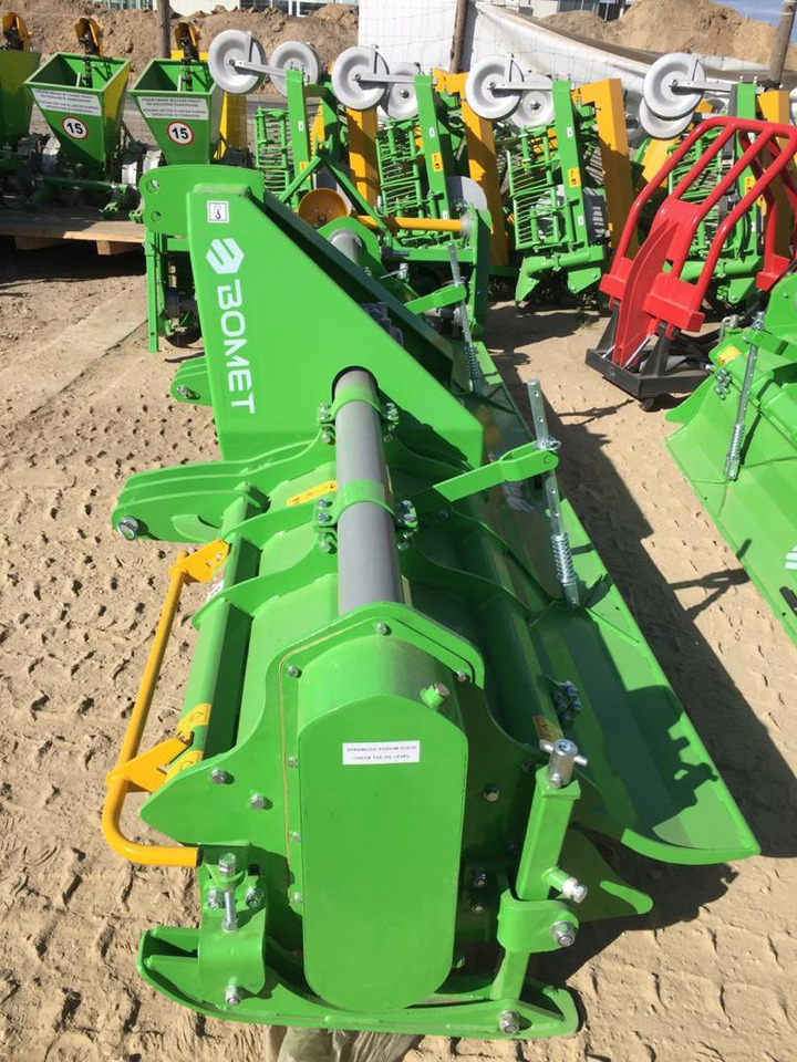 Bomet rotary tiller Volans U540/6, 2,6 m - Traktorska freza: slika 1 Bomet rotary tiller Volans U540/6, 2,6 m - Traktorska freza: slika 1