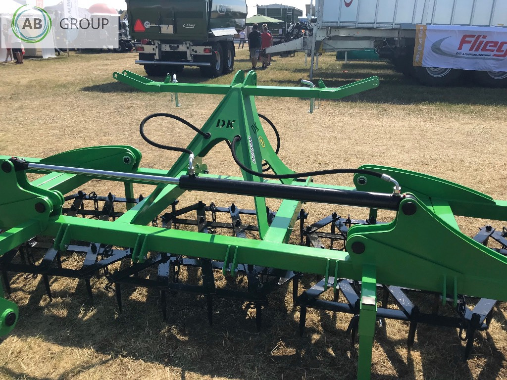 Dziekan hydraulic folding meadow harrow WUKA 5m 5C20H - Lančana drljača: slika 5 Dziekan hydraulic folding meadow harrow WUKA 5m 5C20H - Lančana drljača: slika 5