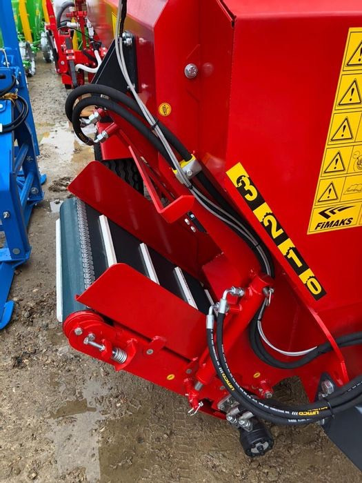 Fimaks Horizontales Futtermischwagen FIMAKS FMHI 4/Feed w - Prikolica za mešanje stočne hrane: slika 4 Fimaks Horizontales Futtermischwagen FIMAKS FMHI 4/Feed w - Prikolica za mešanje stočne hrane: slika 4