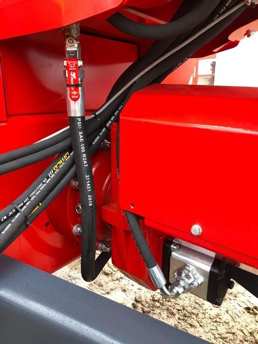 Fimaks Horizontales Futtermischwagen FIMAKS FMHI 4/Feed w - Prikolica za mešanje stočne hrane: slika 3 Fimaks Horizontales Futtermischwagen FIMAKS FMHI 4/Feed w - Prikolica za mešanje stočne hrane: slika 3