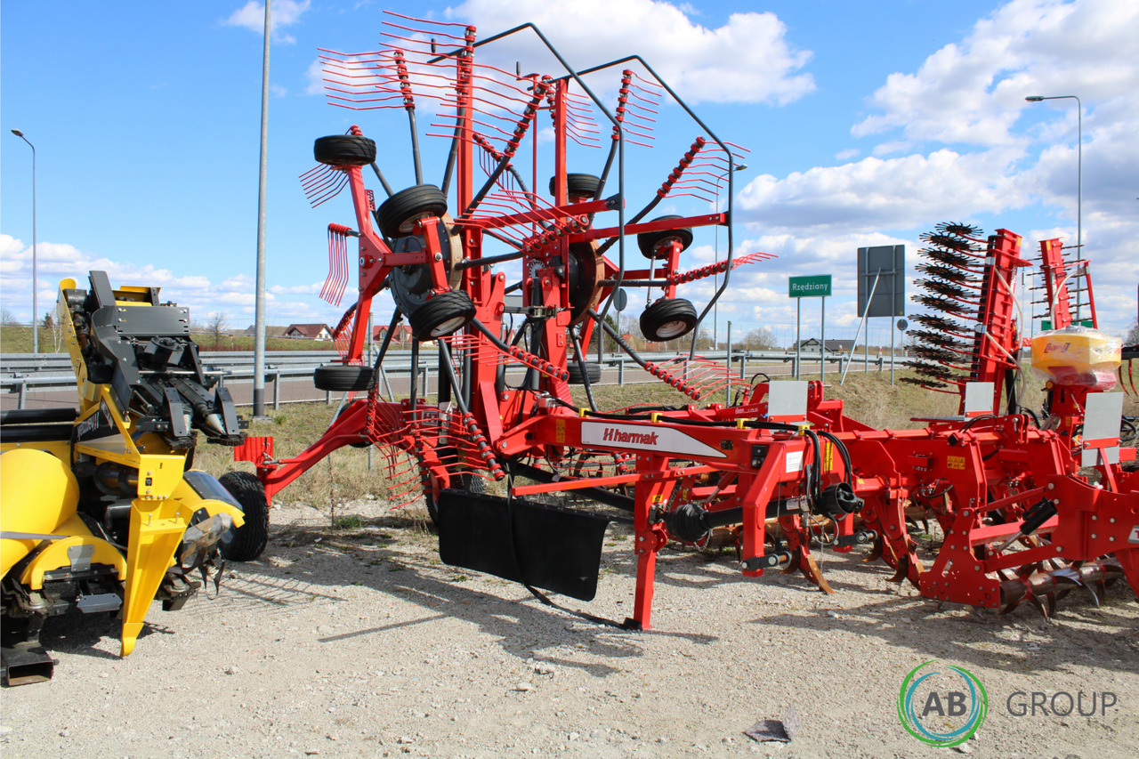 Harmak HT-745 double-rotor rake - demo version - Prevrtač/ Grabuljač: slika 1 Harmak HT-745 double-rotor rake - demo version - Prevrtač/ Grabuljač: slika 1
