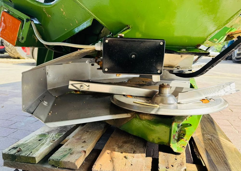 Amazone ZA-M maxiS - Rasipač veštačkog đubriva: slika 2 Amazone ZA-M maxiS - Rasipač veštačkog đubriva: slika 2