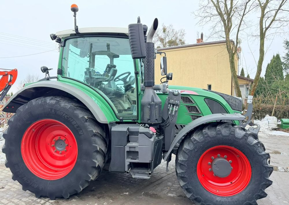 Fendt 714 Vario Profi - Traktor: slika 2 Fendt 714 Vario Profi - Traktor: slika 2
