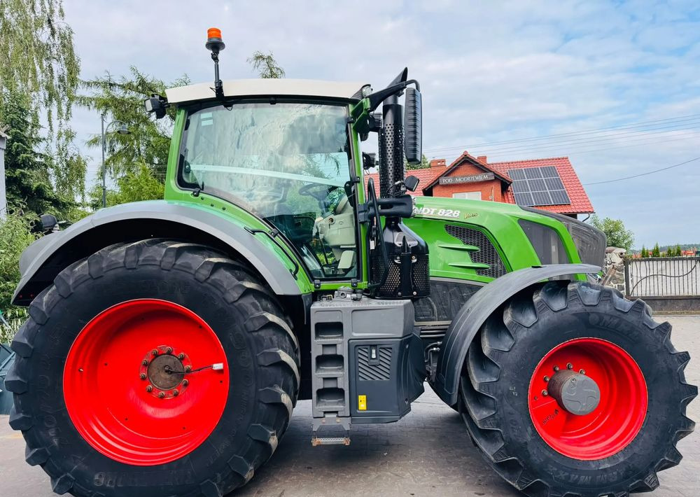 Fendt 828 Vario Profi Plus - Traktor: slika 4 Fendt 828 Vario Profi Plus - Traktor: slika 4