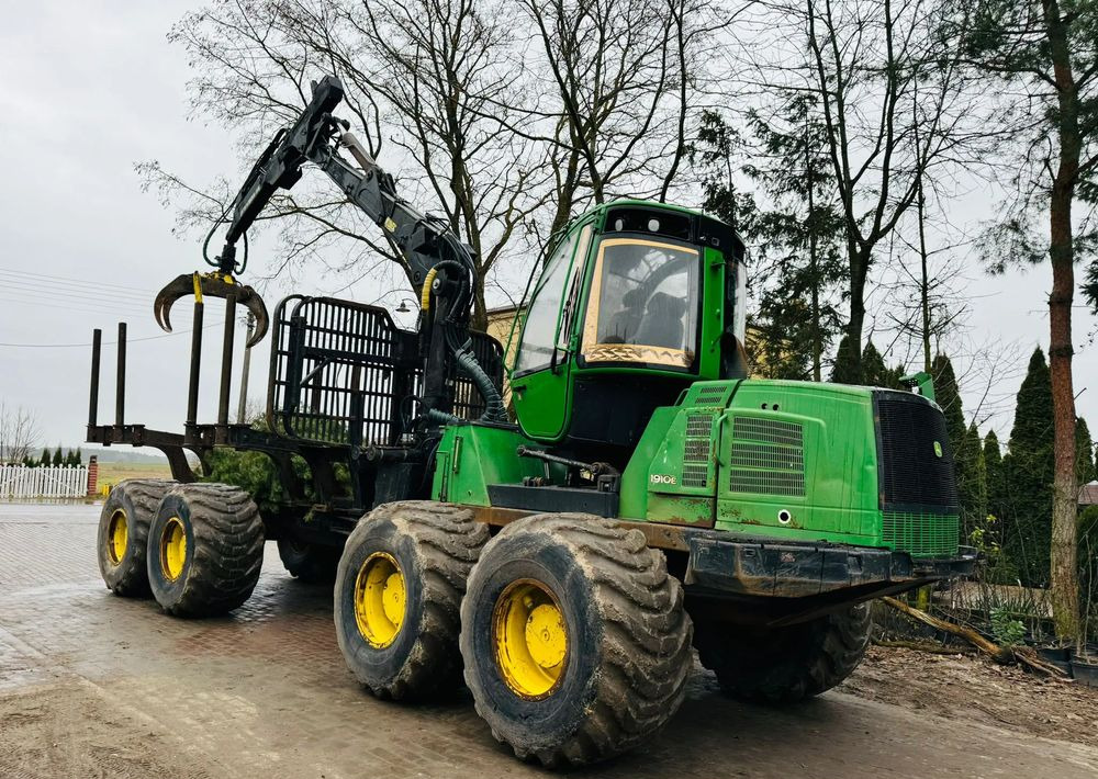John Deere 1910E - Prevoznik: slika 3 John Deere 1910E - Prevoznik: slika 3
