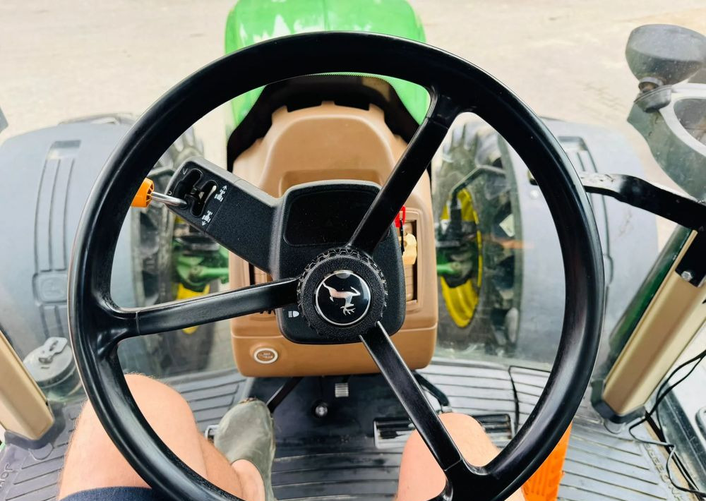 Traktor John Deere 7920: slika 14