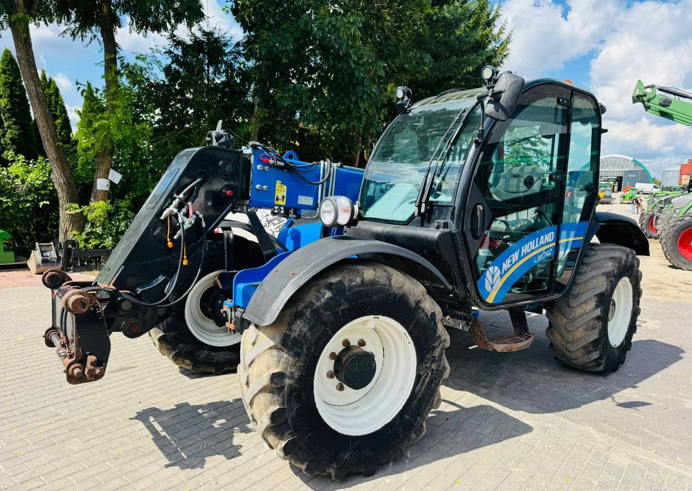 Teleskopski upravljač New Holland L7.42: slika 10