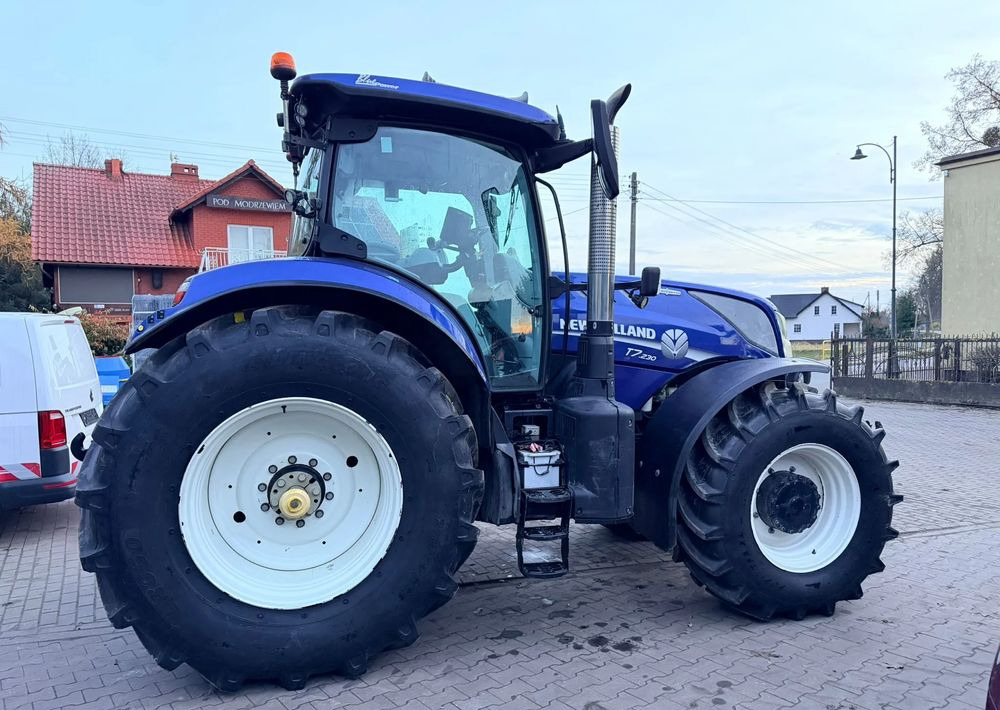 Traktor New Holland T7.230 Blue Power Autocommand: slika 6