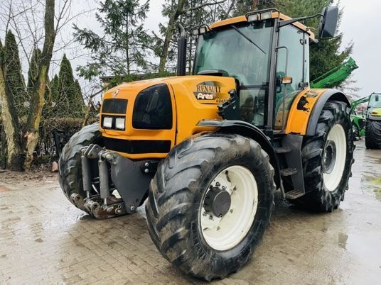 Renault ARES 826 RZ - Traktor: slika 1 Renault ARES 826 RZ - Traktor: slika 1