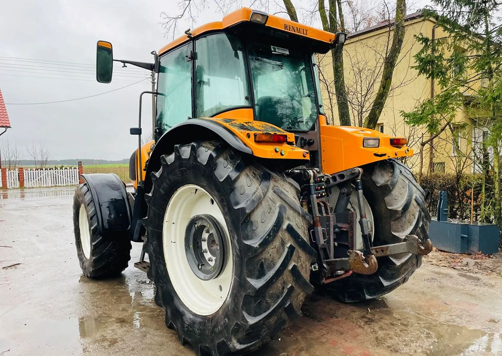 Renault Ares 826 RZ - Traktor: slika 4 Renault Ares 826 RZ - Traktor: slika 4