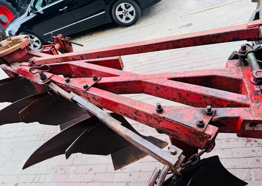 Unia - Plug: slika 5 Unia - Plug: slika 5