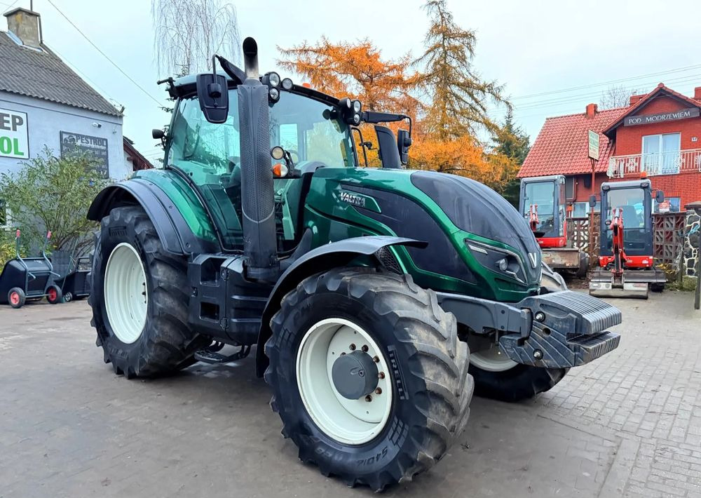 Valtra T174 Versu - Traktor: slika 4 Valtra T174 Versu - Traktor: slika 4