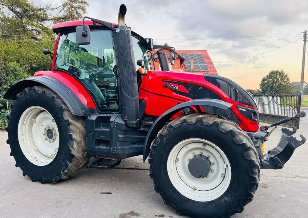 Valtra T214 ACTIVE - Traktor: slika 4 Valtra T214 ACTIVE - Traktor: slika 4