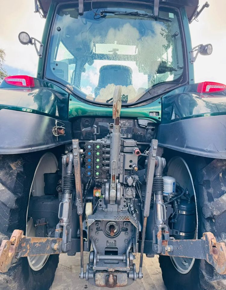 Valtra T214 Versu - Traktor: slika 3 Valtra T214 Versu - Traktor: slika 3