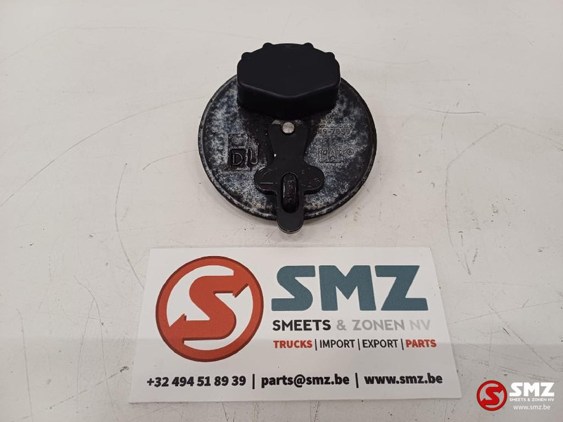 Caterpillar Fuel cap Caterpillar - Sistem goriva za Oprema za rukovanje materijalima: slika 1 Caterpillar Fuel cap Caterpillar - Sistem goriva za Oprema za rukovanje materijalima: slika 1