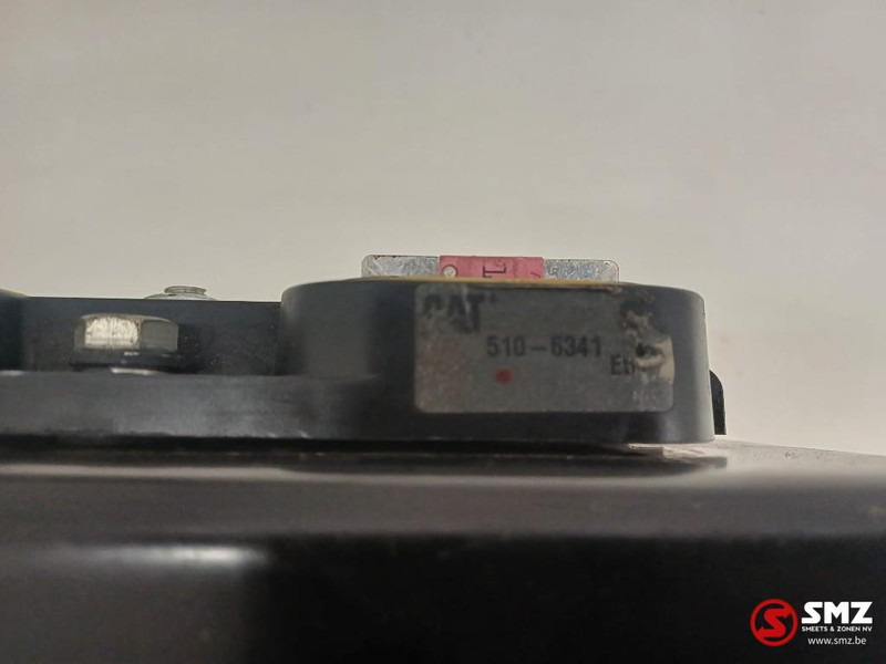 Caterpillar Fuse holder Caterpillar - Električni sistem za Kamion: slika 3 Caterpillar Fuse holder Caterpillar - Električni sistem za Kamion: slika 3