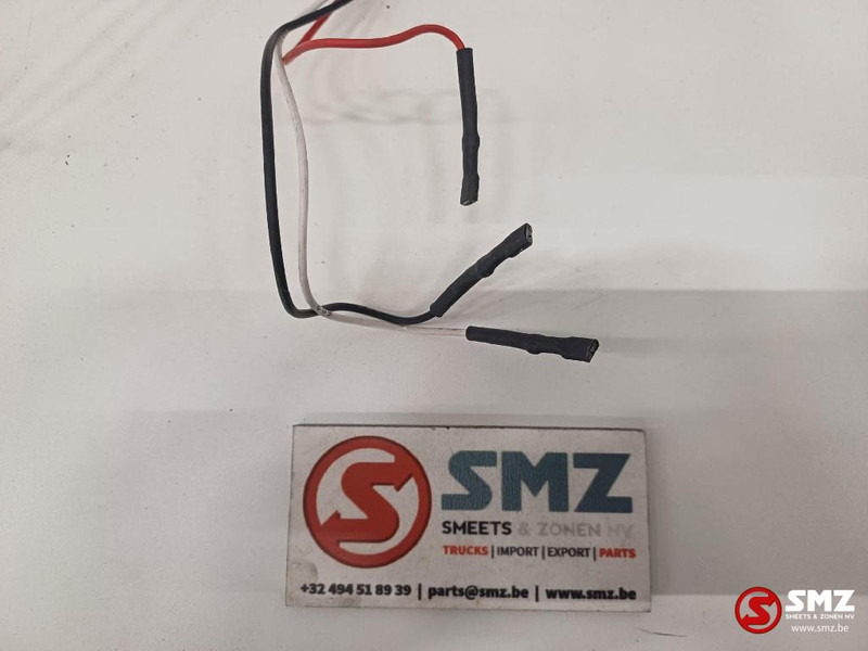 Caterpillar Lightning wire harness Caterpillar - Kablovi/ Žičana oprema za Kamion: slika 3 Caterpillar Lightning wire harness Caterpillar - Kablovi/ Žičana oprema za Kamion: slika 3