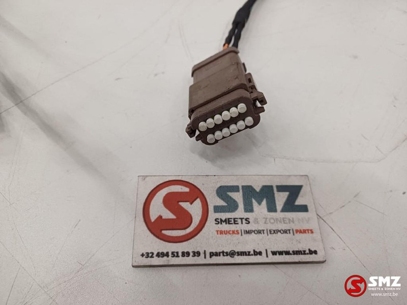 Caterpillar Wiring harnesses chassis + lightning Caterpillar - Kablovi/ Žičana oprema za Kamion: slika 3 Caterpillar Wiring harnesses chassis + lightning Caterpillar - Kablovi/ Žičana oprema za Kamion: slika 3