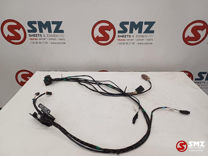 Caterpillar Wiring harnesses chassis + lightning Caterpillar - Kablovi/ Žičana oprema za Kamion: slika 1 Caterpillar Wiring harnesses chassis + lightning Caterpillar - Kablovi/ Žičana oprema za Kamion: slika 1