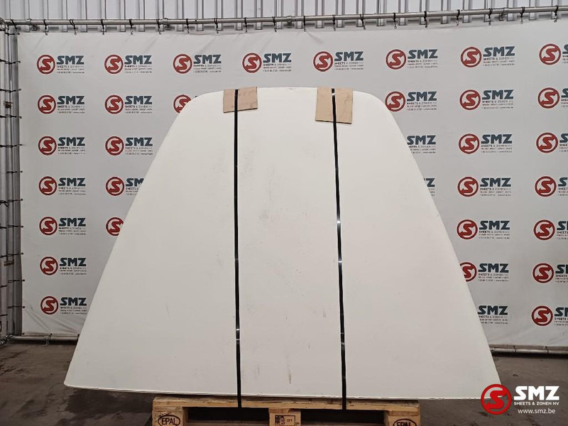 DAF Occ dakspoiler DAF - Aerodinamika/ Spojler za Kamion: slika 1 DAF Occ dakspoiler DAF - Aerodinamika/ Spojler za Kamion: slika 1