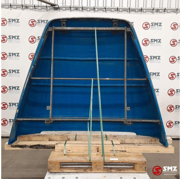 DAF Occ dakspoiler XF95 DAF - Aerodinamika/ Spojler za Kamion: slika 2 DAF Occ dakspoiler XF95 DAF - Aerodinamika/ Spojler za Kamion: slika 2