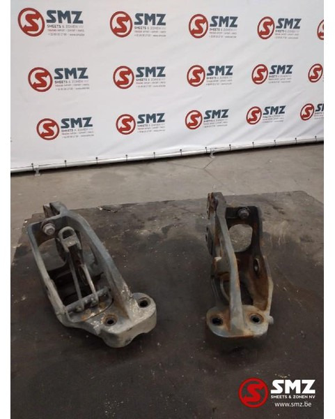 DAF Occ set voorste cabinebeugel links+rechts DAF CF85 - Oslanjanje kabine za Kamion: slika 1 DAF Occ set voorste cabinebeugel links+rechts DAF CF85 - Oslanjanje kabine za Kamion: slika 1