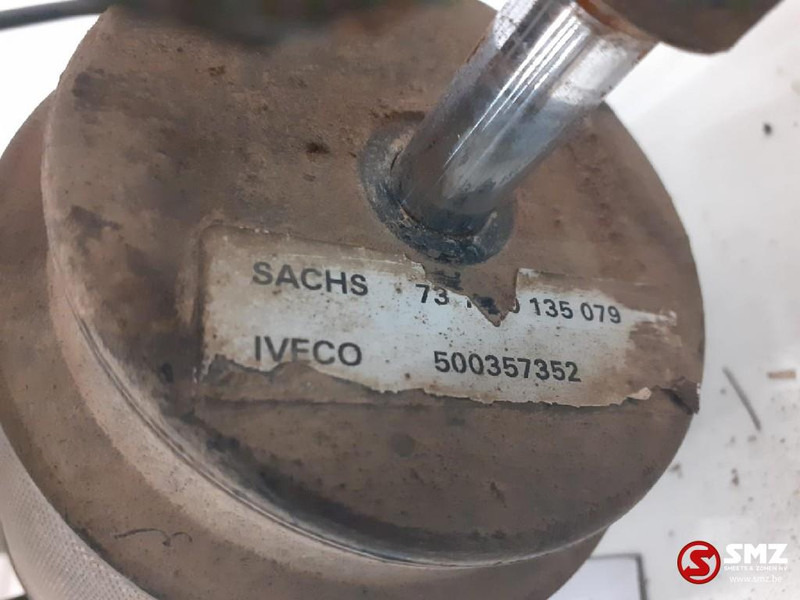 Iveco Occ cabineschokdemper + cabinesteun Iveco - Amortizeri za Kamion: slika 2 Iveco Occ cabineschokdemper + cabinesteun Iveco - Amortizeri za Kamion: slika 2