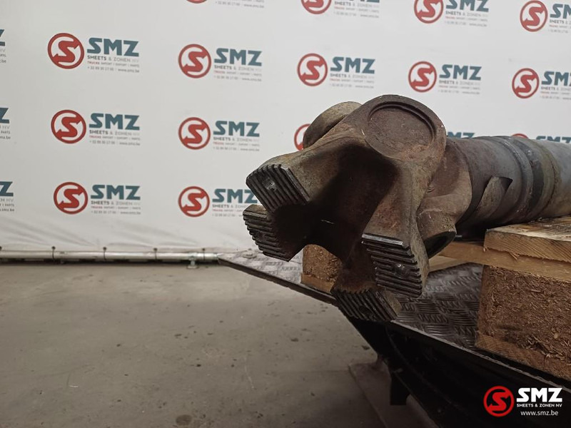 Iveco Occ cardanas Iveco - Polosovina za Kamion: slika 3 Iveco Occ cardanas Iveco - Polosovina za Kamion: slika 3