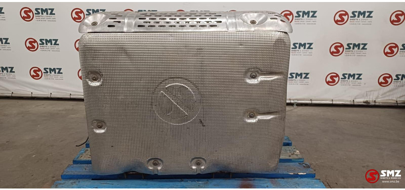 Iveco Occ katalysator Euro 6 Iveco - Katalizator za Kamion: slika 1 Iveco Occ katalysator Euro 6 Iveco - Katalizator za Kamion: slika 1