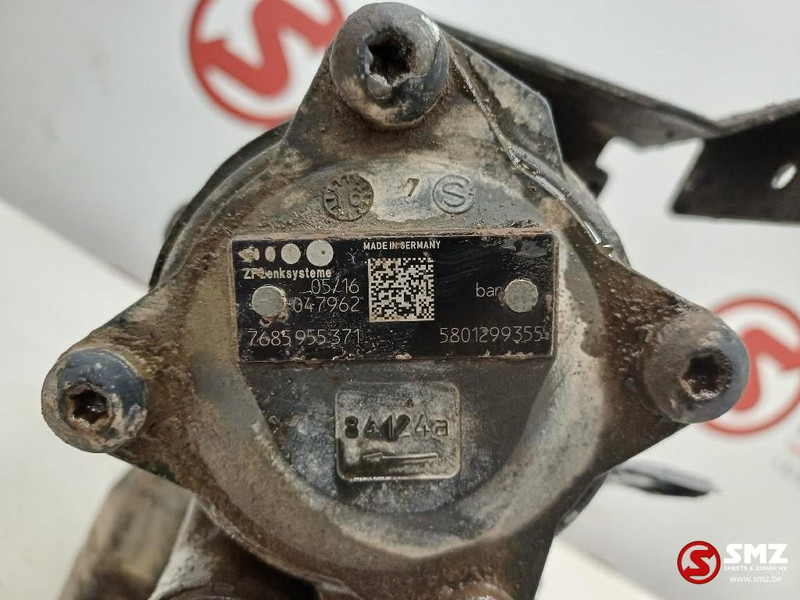 Iveco Occ luchtcompressor + stuurpomp F3GFE611 Iveco - Motor i delovi za Kamion: slika 5 Iveco Occ luchtcompressor + stuurpomp F3GFE611 Iveco - Motor i delovi za Kamion: slika 5