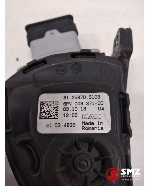 MAN Occ gaspedaal + sensor MAN 81259706103 - Pedala za Kamion: slika 3 MAN Occ gaspedaal + sensor MAN 81259706103 - Pedala za Kamion: slika 3