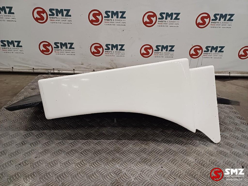 MAN Occ spatbord vooraan rechts MAN - Karoserija i eksterijer za Kamion: slika 1 MAN Occ spatbord vooraan rechts MAN - Karoserija i eksterijer za Kamion: slika 1